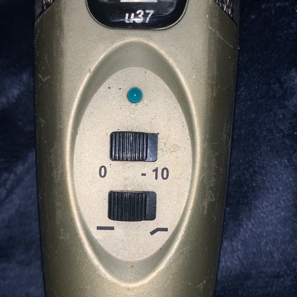 CAD microphone comes with pop filter great deal - Picture 4 of 5